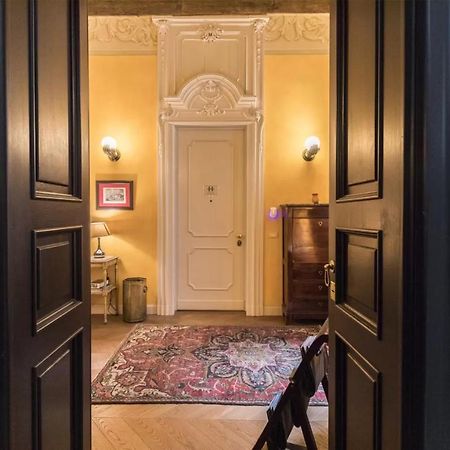 Апартаменти Italianway - Borgonuovo 12 Мілан Екстер'єр фото